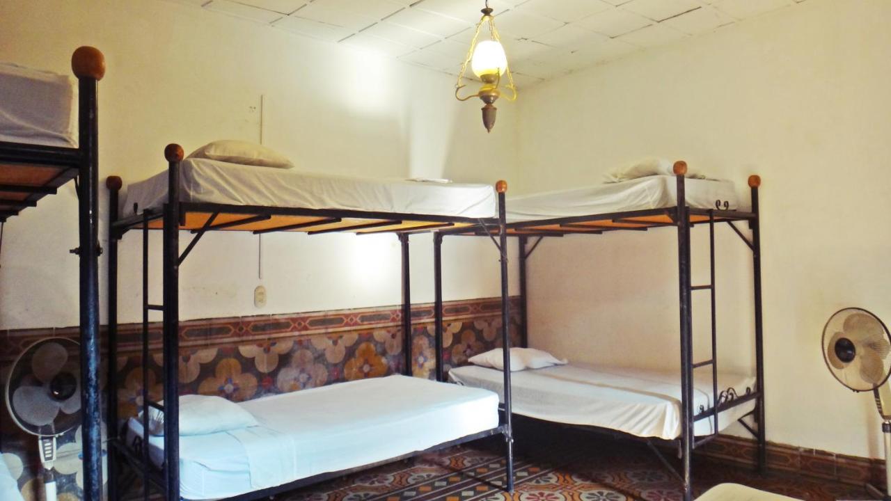 Hostal Sonati León Kültér fotó