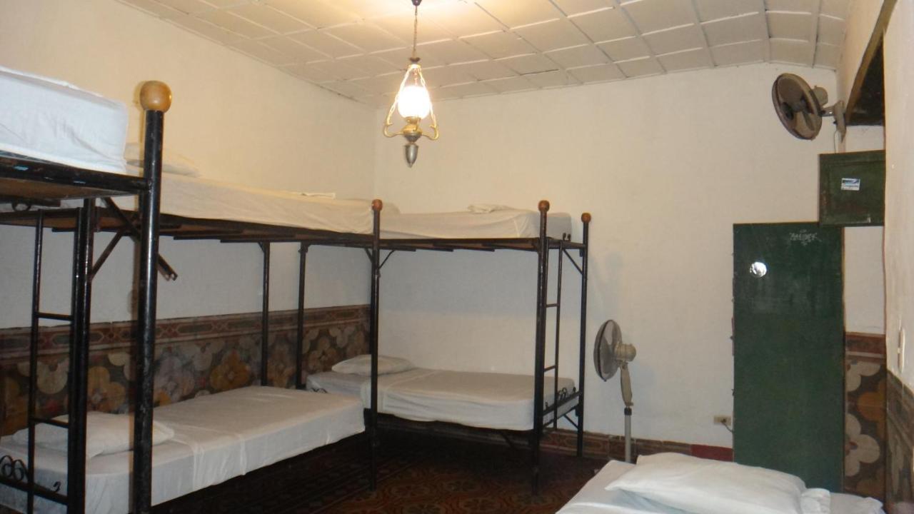 Hostal Sonati León Kültér fotó