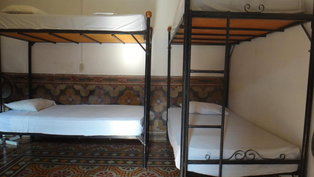 Hostal Sonati León Kültér fotó