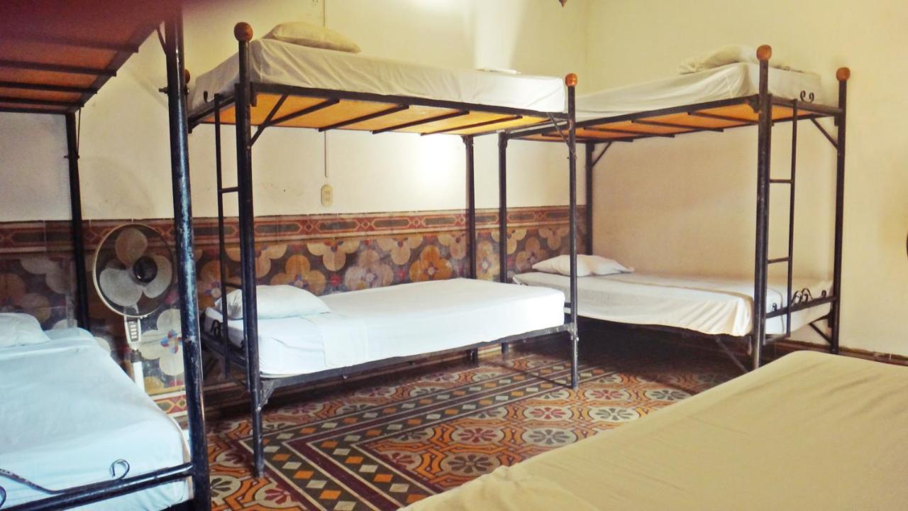 Hostal Sonati León Kültér fotó